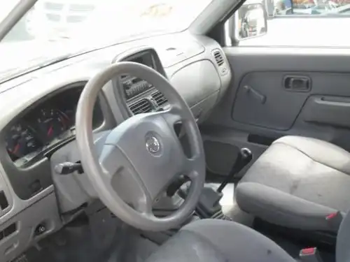 Nissan Frontier D 22 2010