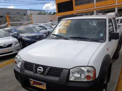 Nissan Frontier D 22 2012