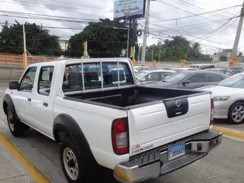 Nissan Frontier D 22 2012