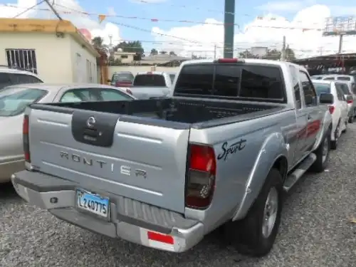 Nissan Frontier2002