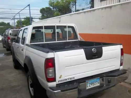 Nissan Frontier2011