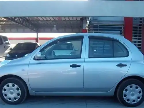 Nissan March  2008