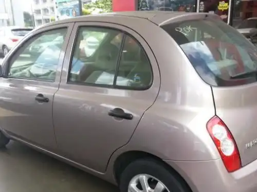 Nissan March  2009