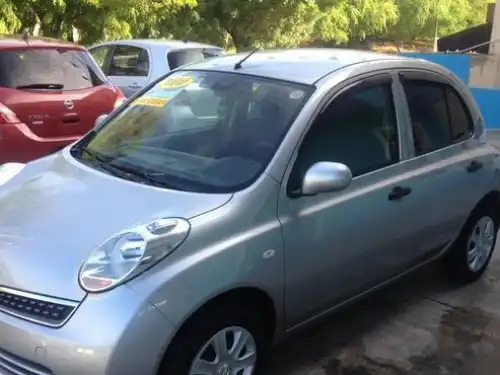 Nissan March  2010