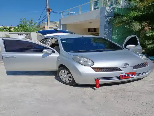 Nissan March 2003 niitida