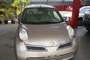 Nissan March 2010