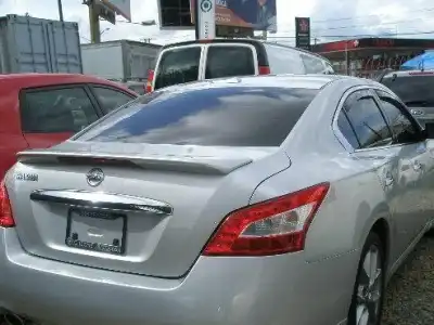 Nissan Maxima  2011