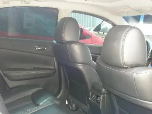 Nissan Maxima  2011