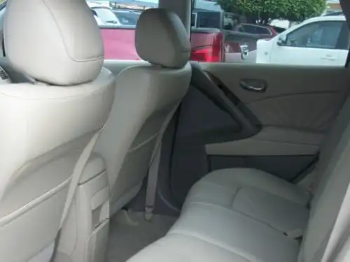 Nissan Murano LE 2009