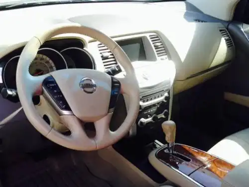 Nissan Murano LE 2009