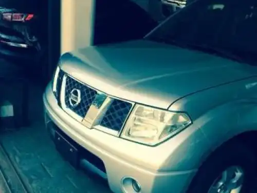 Nissan Navara  2009