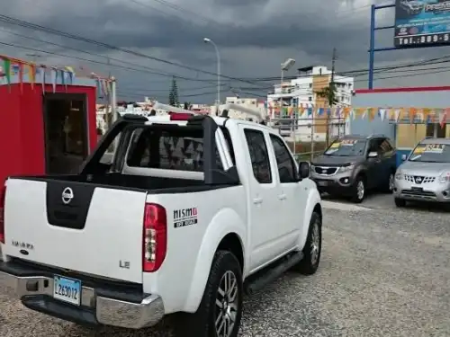 Nissan Navara LE 2009