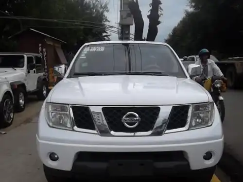 Nissan Navara LE 2009