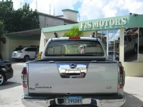 Nissan Navara LE 2011