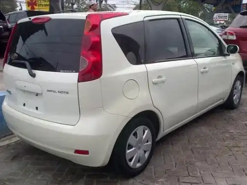 Nissan Note2006