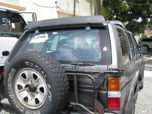 Nissan Pathfinder  1991