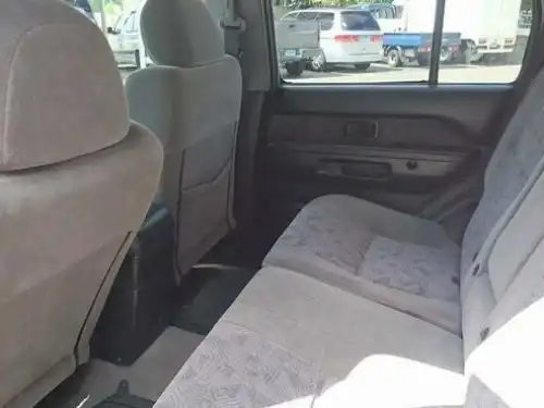 Nissan Pathfinder  2001