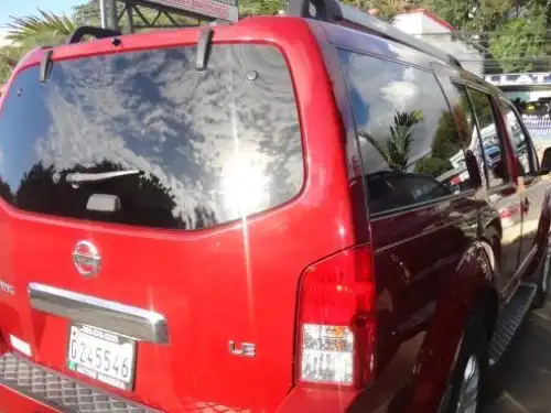 Nissan Pathfinder  2005