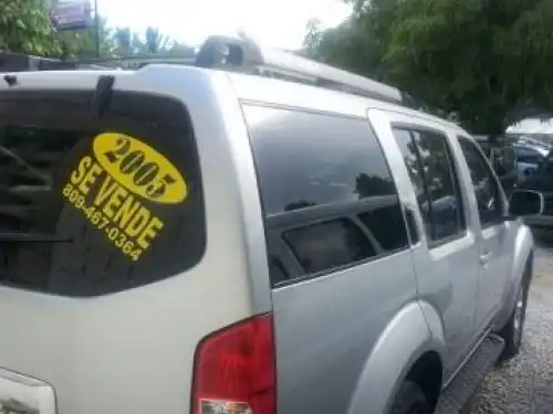 Nissan Pathfinder  2005