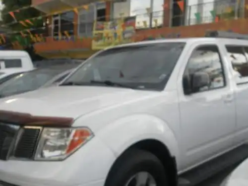 Nissan Pathfinder  2006