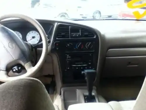 Nissan Pathfinder 2001