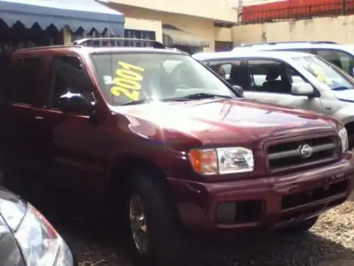 Nissan Pathfinder 2001