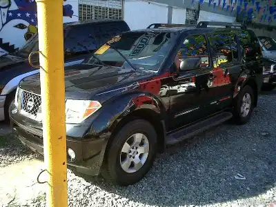 Nissan Pathfinder 2006 640000 Neg