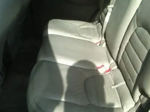 Nissan Pathfinder LE 2005