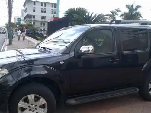 Nissan Pathfinder LE 2006