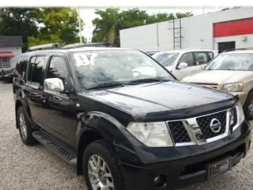 Nissan Pathfinder LE 2007