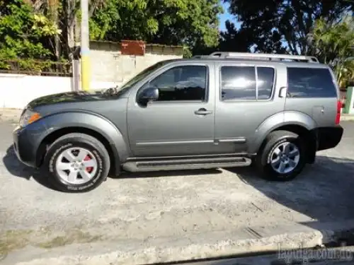Nissan Pathfinder Nuevo 2009