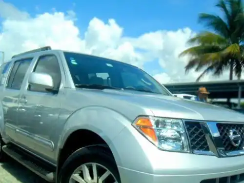 Nissan Pathfinder SE 2007