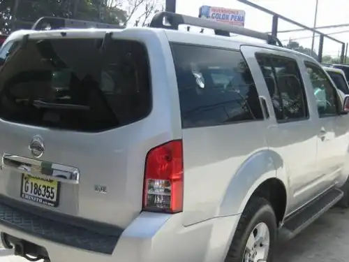 Nissan Pathfinder SE 2008