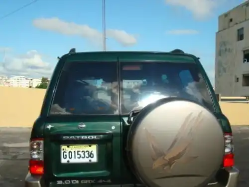 Nissan Patrol  2002