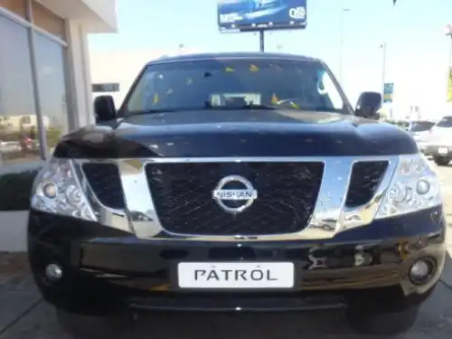 Nissan Patrol  2011
