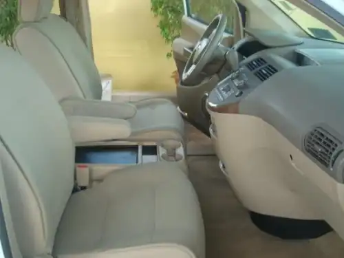 Nissan Quest2008