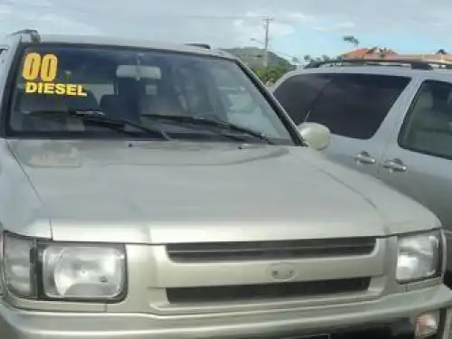 Nissan Regulus  2000