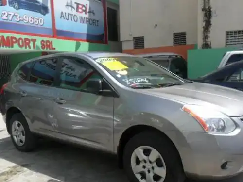 Nissan Rogue  2009