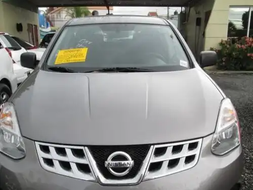 Nissan Rogue  2011