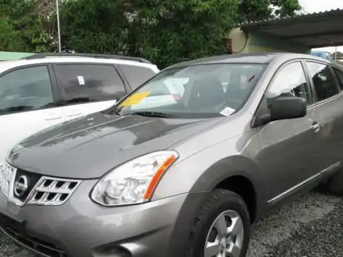Nissan Rogue  2011