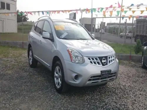 Nissan Rogue SV 2011