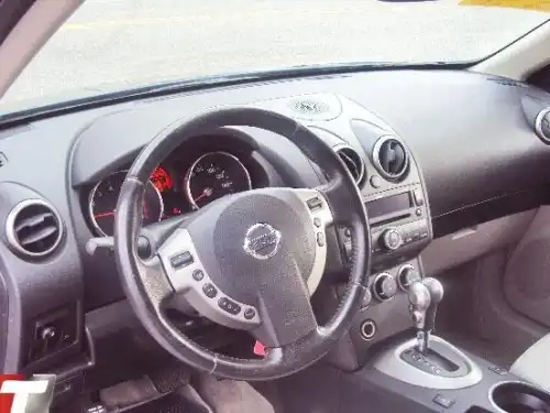 Nissan Rogue2009