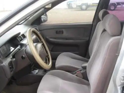 Nissan Saloon EX 2000