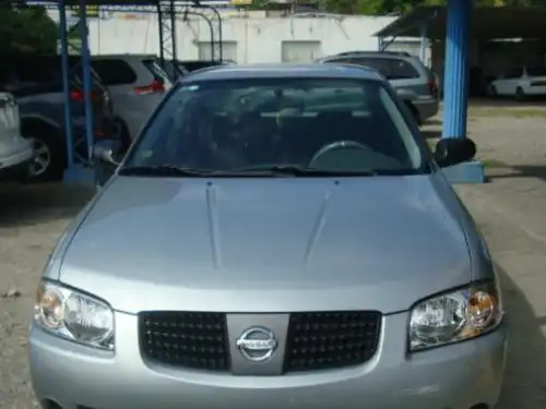 Nissan Sentra  2005