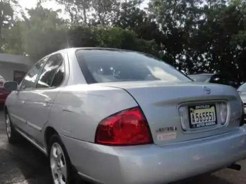 Nissan Sentra  2005