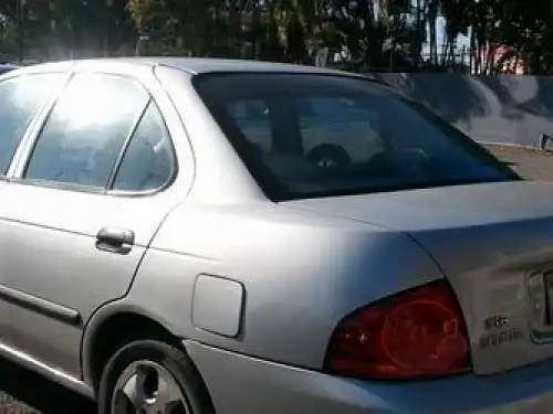 Nissan Sentra  2006