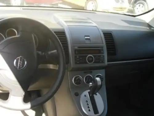 Nissan Sentra  2008