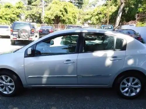 Nissan Sentra  2008