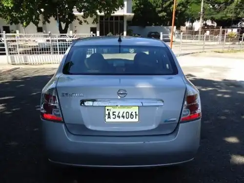 Nissan Sentra  2008