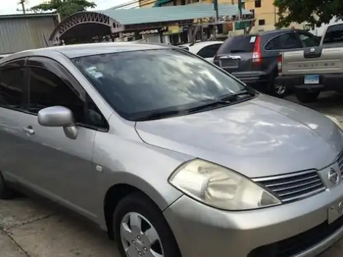 Nissan TIIDA  2006